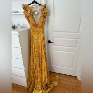 Beautiful yellow dress